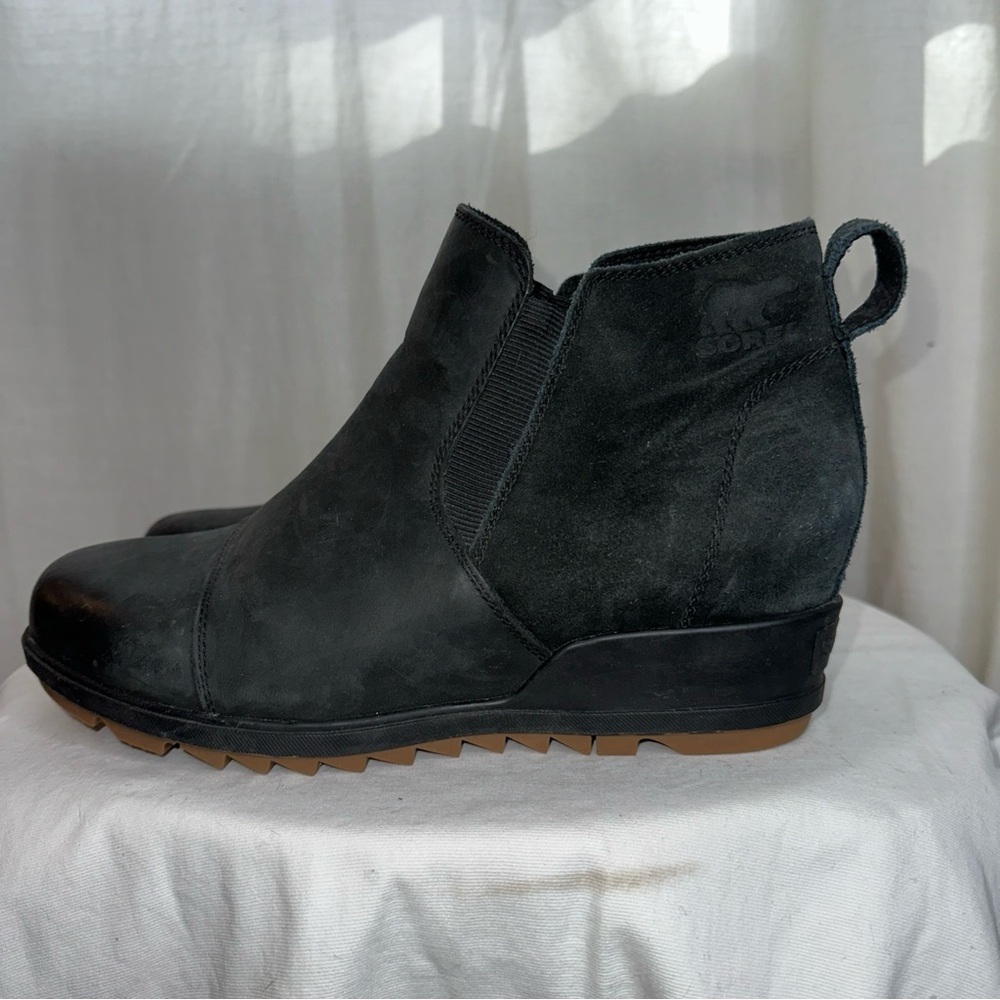 Sorel Women’s Evie Pull-On Waterproof Leather Wedge Bootie – Black – Size 9.5